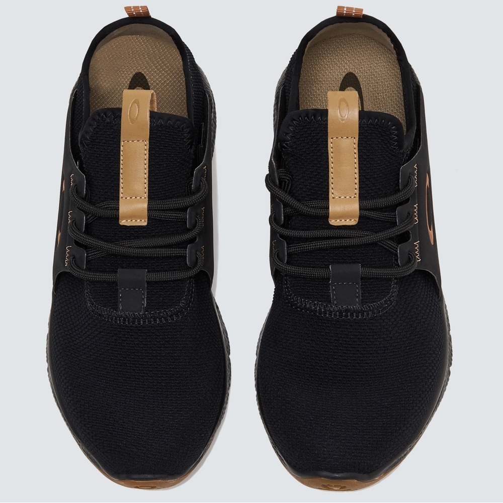 Oakley Men's Black and Brown Sneakers new size 9.5 with tags no box - Picture 2 of 10